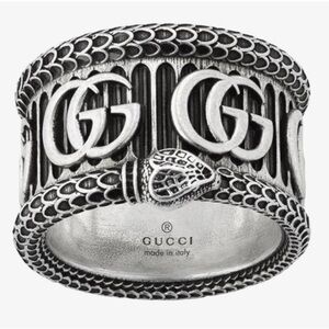Gucci Silver-Tone GG Serpent Motif Wide Band Ring